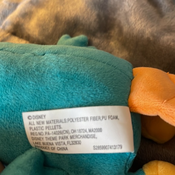 💕 Preloved EUC “Phineas and Ferb” ~ “Perry the Platypus” Plush - Picture 12 of 12